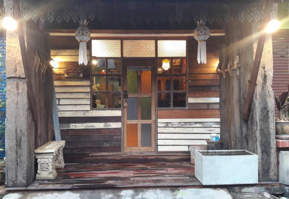 Hostel @Lanna House (Adults Only) Čiang Mai Exteriér fotografie